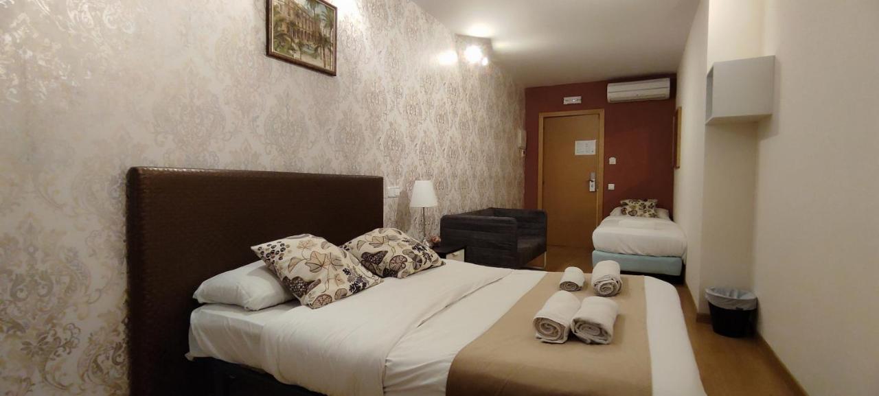 Guest House Barcelona Bruc מראה חיצוני תמונה